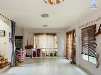 บ้านแฝดมือสอง ม.เพอร์เฟคพาร์ค วัดพระนอน  เนื้อที่กว่า 35.70 ตร.ว.  ตกแต่งสวยพร้อมเข้าอยู่ คุณภาพแบรนด์ Property Perfect  ฟังก์ชันจัดเต็ม 3 ห้องนอน 2 ห้องน้ำ 1 ที่จอดรถ  ทำเลใกล้วงแหวนกาญจนาฯ , Central Westgate และรถไฟฟ้าสายสีม่วง " สถานีตลาดบางใหญ่ "